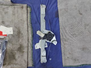 bontott DACIA DUSTER Bal első Ablakemelő Szerkezet (Elektromos)