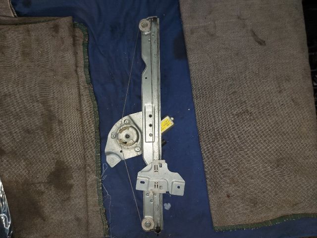 bontott DACIA DUSTER Bal első Ablakemelő Szerkezet (Elektromos)