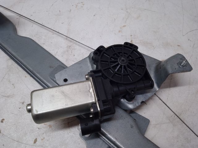 bontott DACIA DUSTER Bal első Ablakemelő Szerkezet (Elektromos)