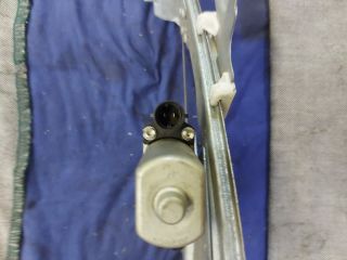 bontott DACIA DUSTER Bal első Ablakemelő Szerkezet (Elektromos)