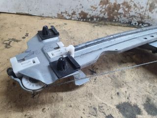 bontott DACIA DUSTER Bal első Ablakemelő Szerkezet (Elektromos)