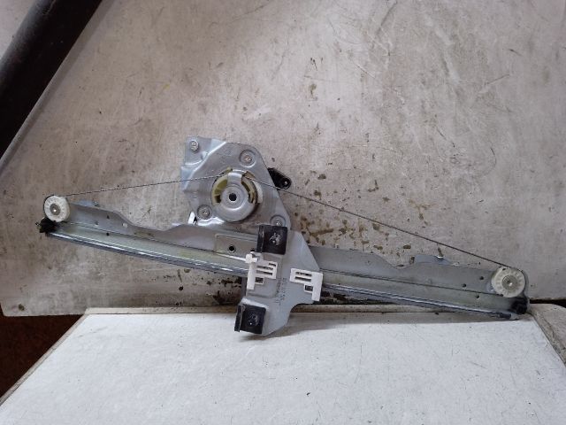 bontott DACIA DUSTER Bal első Ablakemelő Szerkezet (Elektromos)