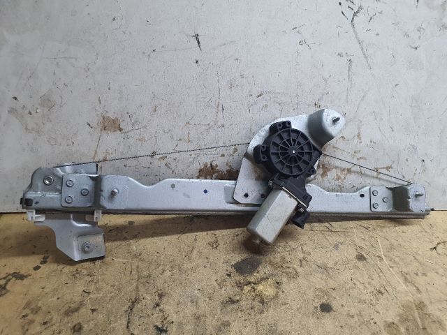 bontott DACIA DUSTER Bal első Ablakemelő Szerkezet (Elektromos)