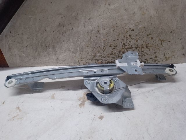 bontott DACIA DUSTER Bal első Ablakemelő Szerkezet (Elektromos)