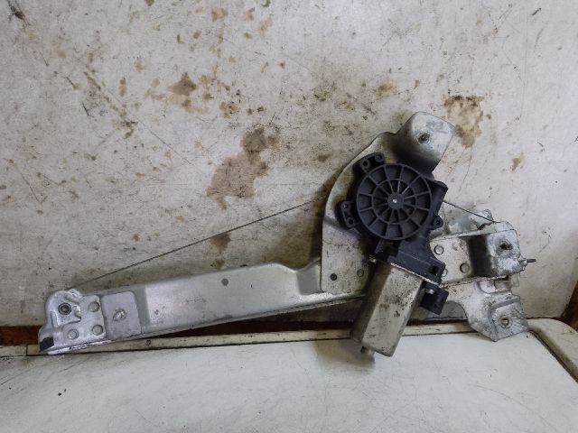 bontott DACIA DUSTER Bal első Ablakemelő Szerkezet (Elektromos)