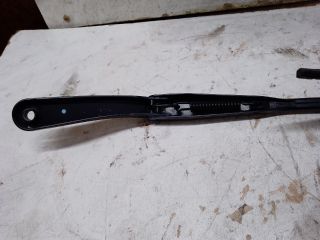 bontott DACIA DUSTER Bal első Ablaktörlő Kar