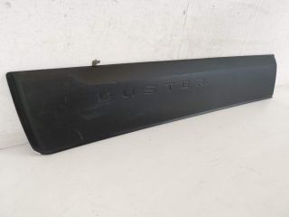 bontott DACIA DUSTER Bal első Ajtó Díszléc