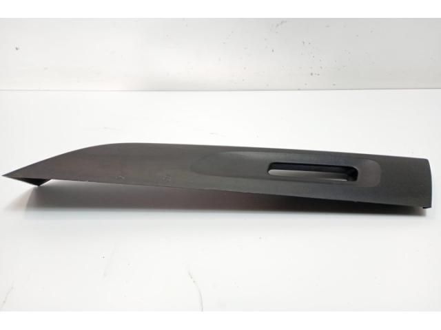 bontott DACIA DUSTER Bal első Ajtó Díszléc