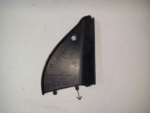 bontott DACIA DUSTER Bal első Ajtó Díszléc