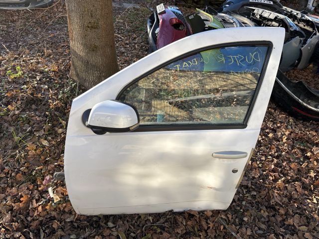 bontott DACIA DUSTER Bal első Ajtó (Részeivel)