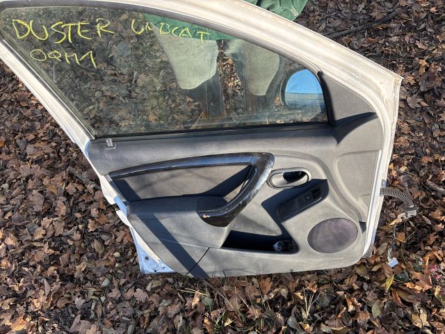 bontott DACIA DUSTER Bal első Ajtó (Részeivel)