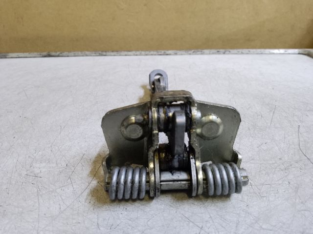 bontott DACIA DUSTER Bal első Ajtóhatároló