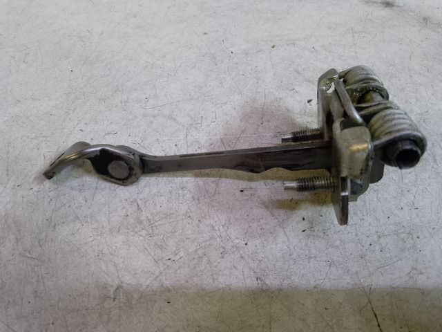 bontott DACIA DUSTER Bal első Ajtóhatároló