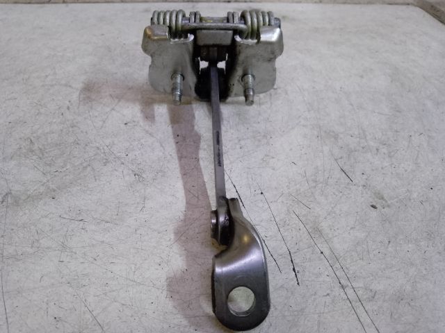 bontott DACIA DUSTER Bal első Ajtóhatároló