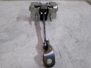 bontott DACIA DUSTER Bal első Ajtóhatároló