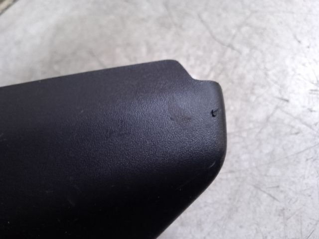 bontott DACIA DUSTER Bal első Ajtókeret Burkolat