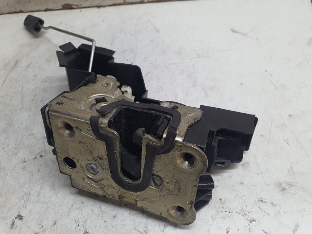 bontott DACIA DUSTER Bal első Ajtózár