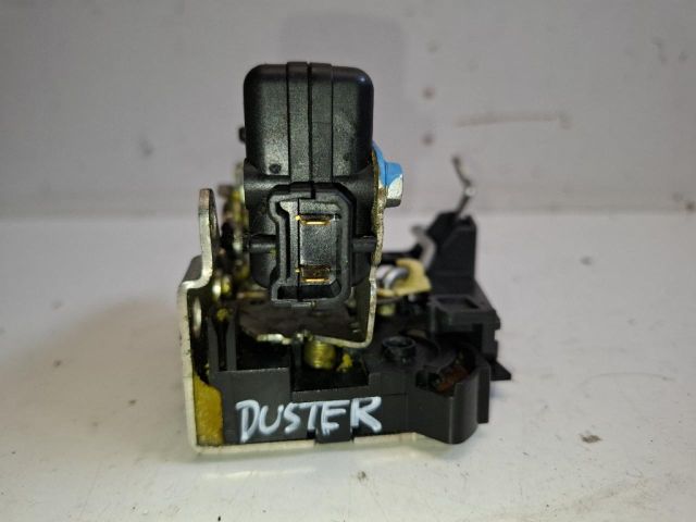 bontott DACIA DUSTER Bal első Ajtózár