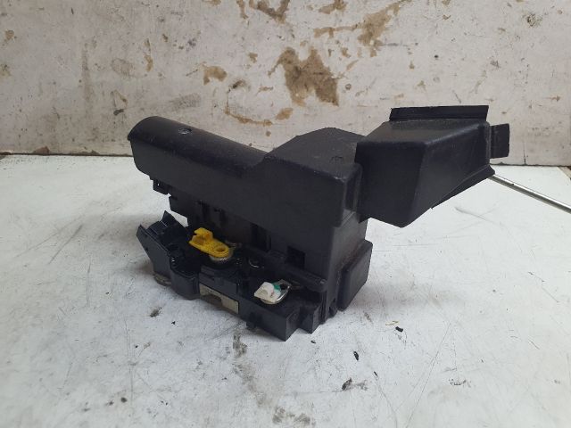 bontott DACIA DUSTER Bal első Ajtózár