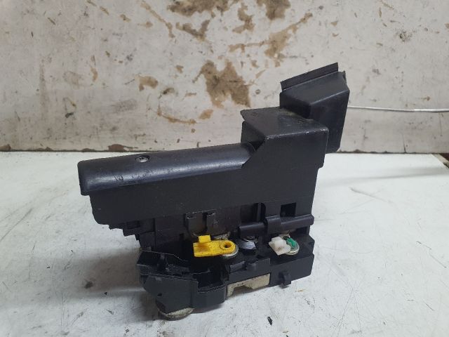 bontott DACIA DUSTER Bal első Ajtózár