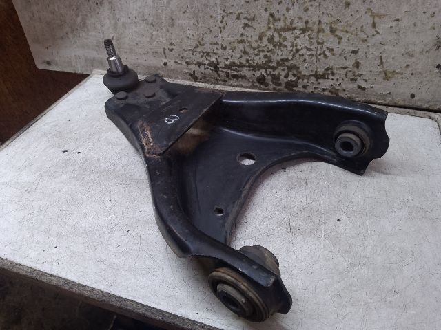 bontott DACIA DUSTER Bal első Alsó Lengőkar