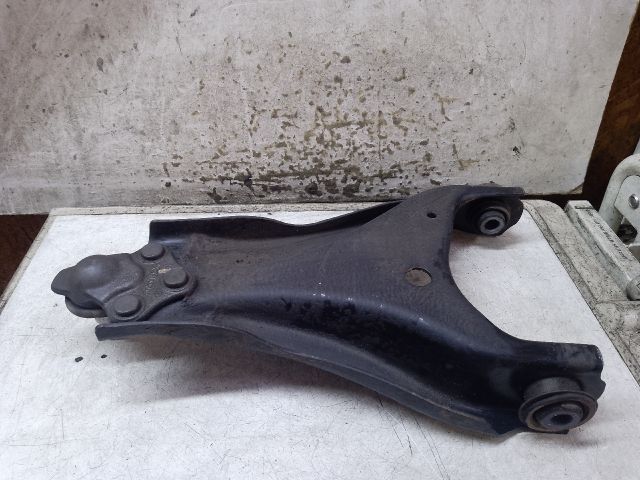 bontott DACIA DUSTER Bal első Alsó Lengőkar