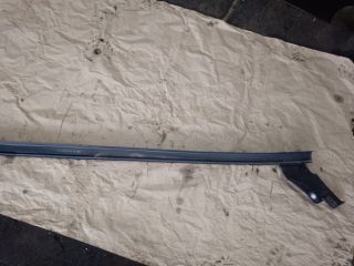 bontott DACIA DUSTER Bal első Gumikéder