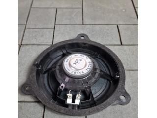 bontott DACIA DUSTER Bal első Hangszóró