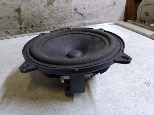 bontott DACIA DUSTER Bal első Hangszóró