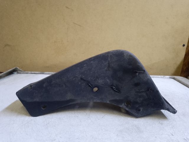 bontott DACIA DUSTER Bal első Küszöb Légterelő Vég