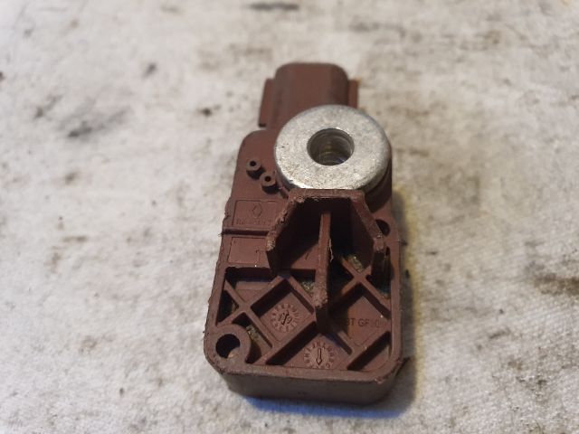 bontott DACIA DUSTER Bal első Oldal Ütközés Érzékelő