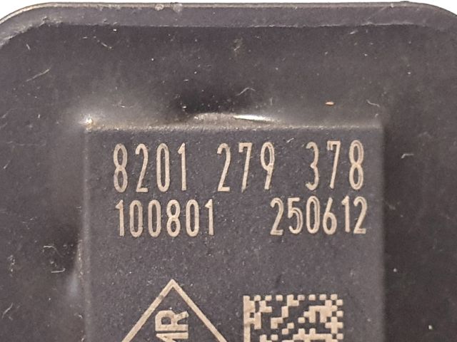 bontott DACIA DUSTER Bal első Oldal Ütközés Érzékelő