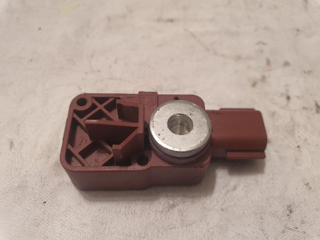 bontott DACIA DUSTER Bal első Oldal Ütközés Érzékelő