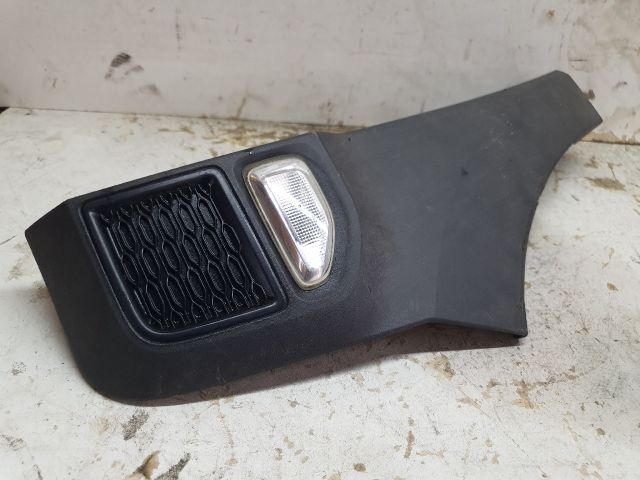 bontott DACIA DUSTER Bal első Sárvédő Díszléc