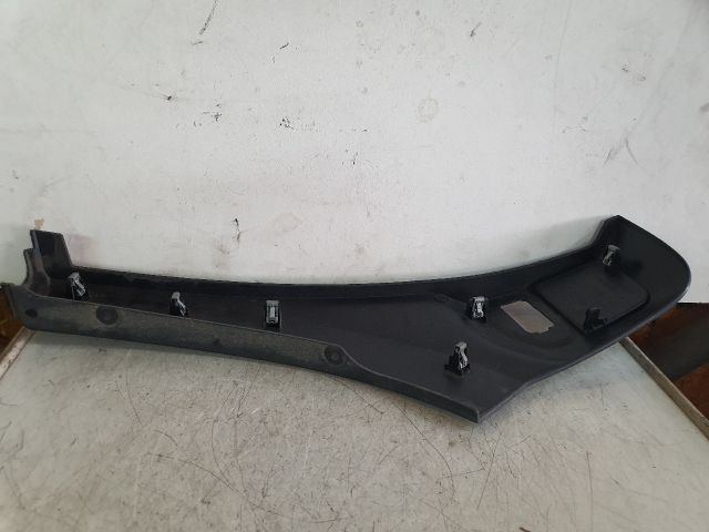 bontott DACIA DUSTER Bal első Sárvédő Díszléc