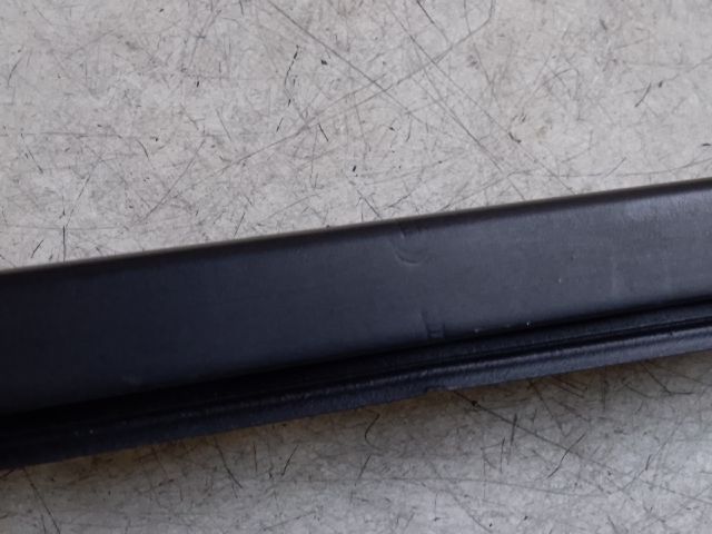 bontott DACIA DUSTER Bal első Vízlehúzó Gumicsík