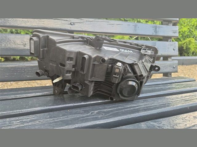 bontott DACIA DUSTER Bal Fényszóró