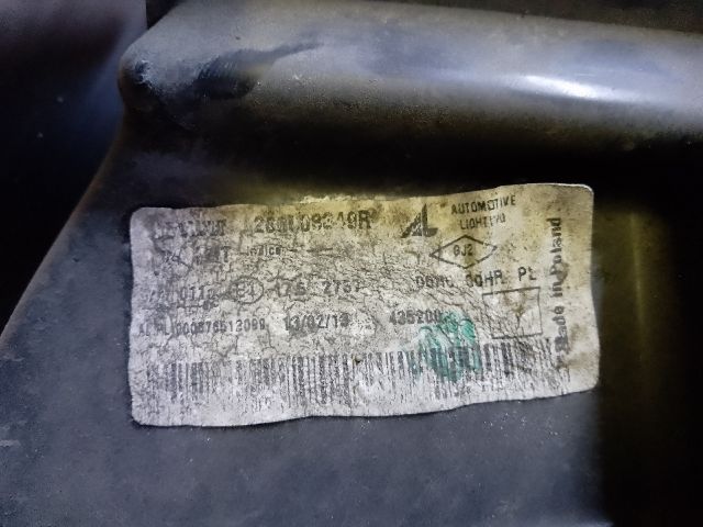 bontott DACIA DUSTER Bal Fényszóró