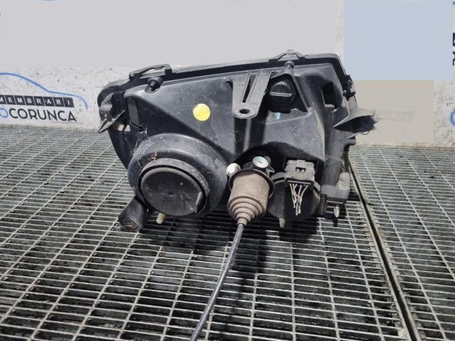 bontott DACIA DUSTER Bal Fényszóró