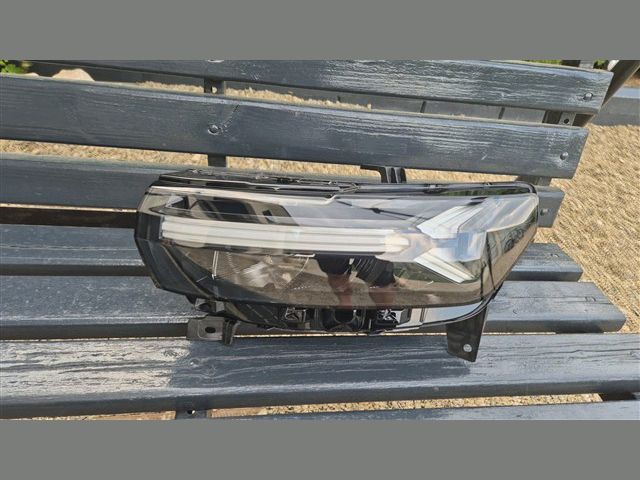 bontott DACIA DUSTER Bal Fényszóró