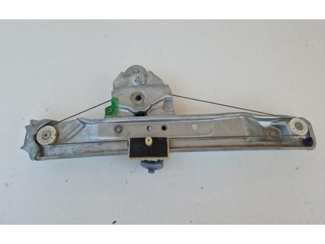 bontott DACIA DUSTER Bal hátsó Ablakemelő Szerkezet (Elektromos)