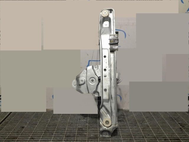 bontott DACIA DUSTER Bal hátsó Ablakemelő Szerkezet (Elektromos)