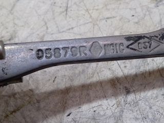 bontott DACIA DUSTER Bal hátsó Ajtóhatároló