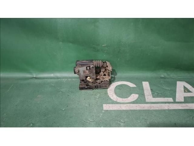 bontott DACIA DUSTER Bal hátsó Ajtózár