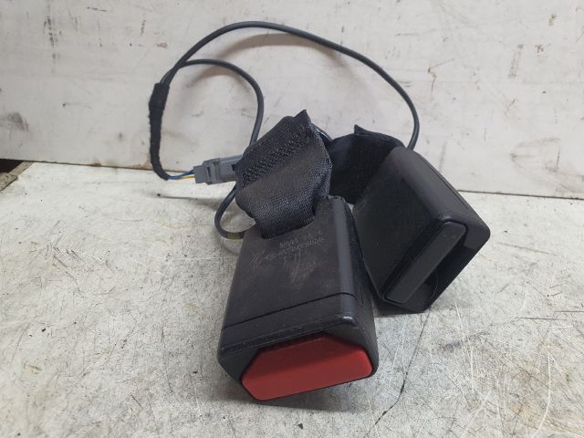 bontott DACIA DUSTER Bal hátsó Biztonsági Öv Csat