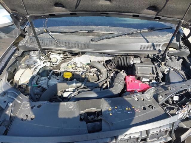 bontott DACIA DUSTER Bal hátsó Csomagtér Burkolat (Műanyag)