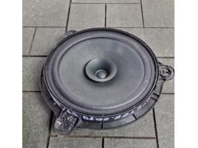 bontott DACIA DUSTER Bal hátsó Hangszóró