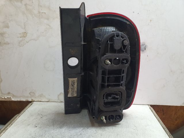 bontott DACIA DUSTER Bal Hátsó Lámpa