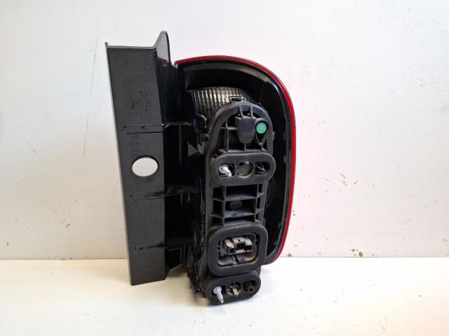 bontott DACIA DUSTER Bal Hátsó Lámpa