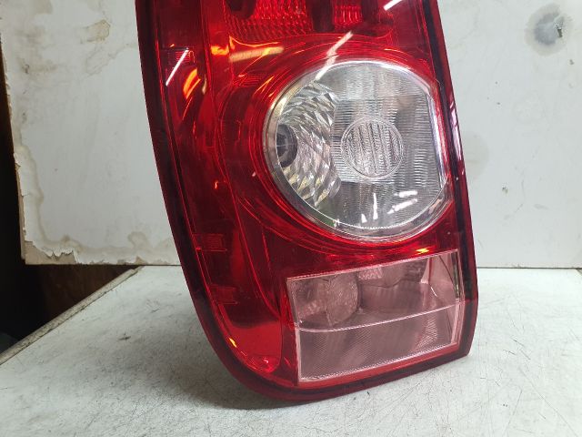 bontott DACIA DUSTER Bal Hátsó Lámpa